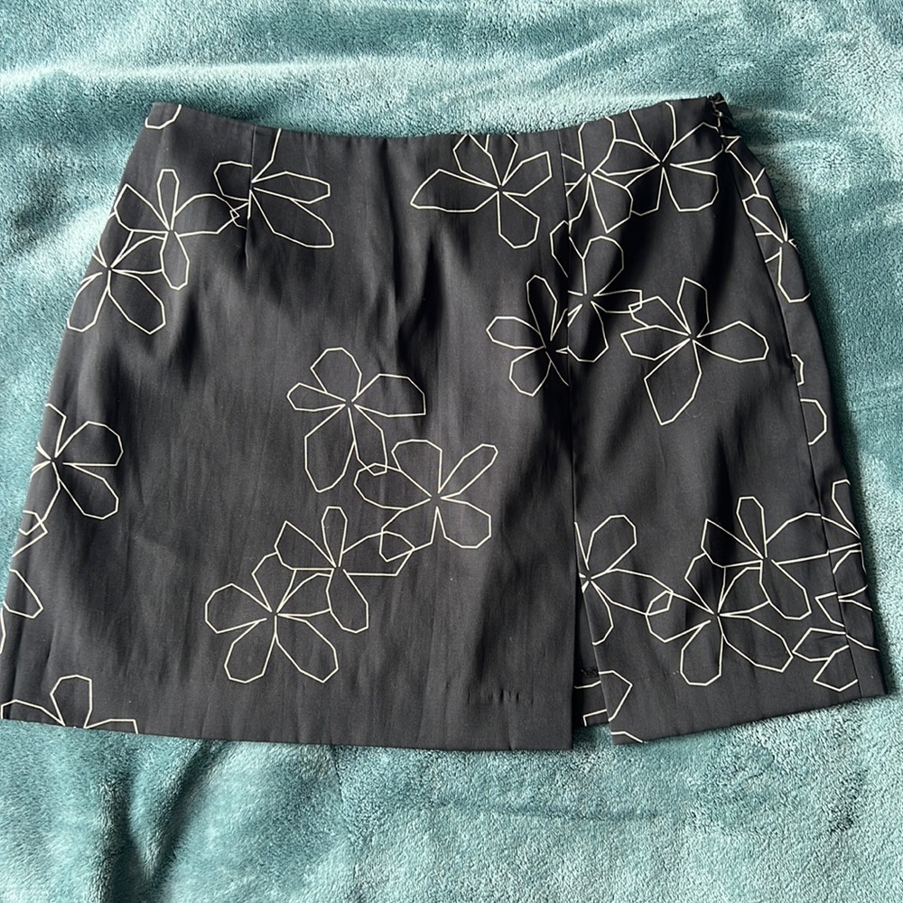 Black mini skirt